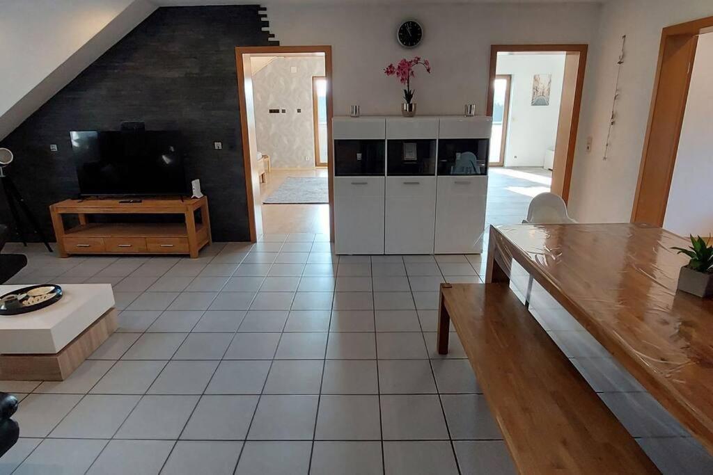 Grosse Tolle 4 Zimmer Ferienwohnung Im Herzen Des Odenwaldes Moerlenbach Экстерьер фото
